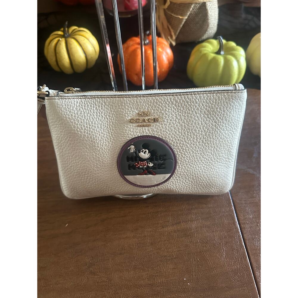 Coach X Disney Collaboration Minnie Mouse Wristlet Women’s EUC